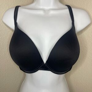 Cacique Intimates Black Underwire Bra 42C Smooth Plunge Comfort